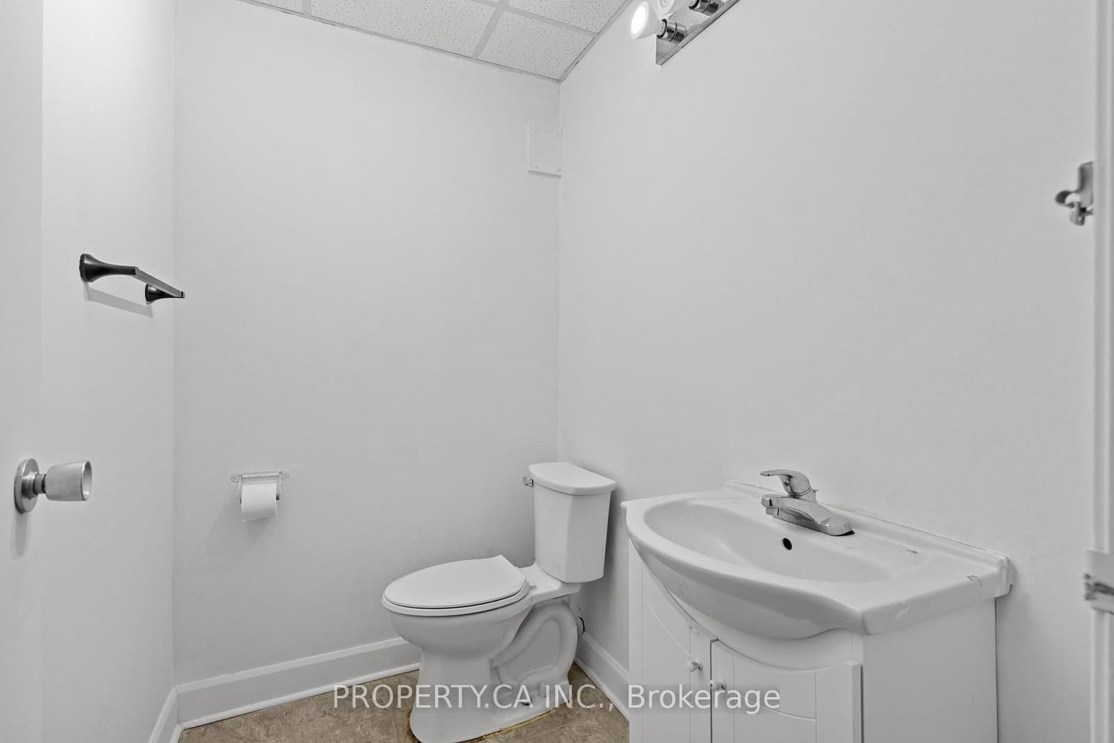 326 Davenport Road, Unit 101 thumbnail 13