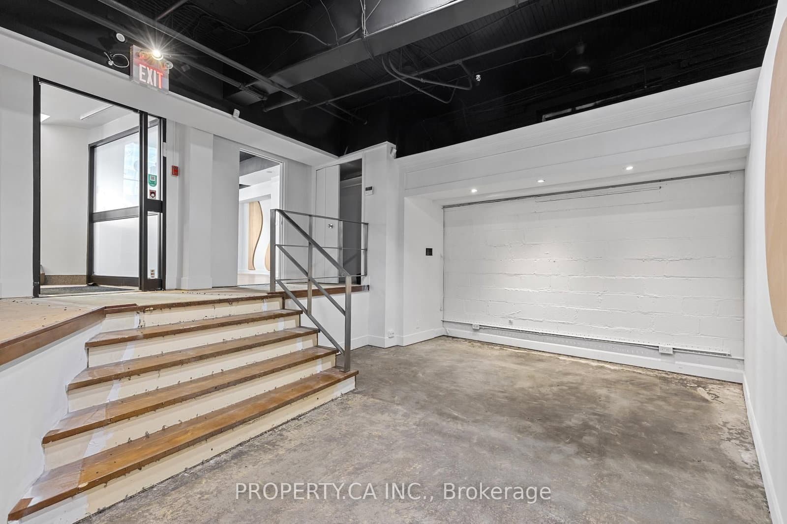 326 Davenport Road, Unit 101 thumbnail 2