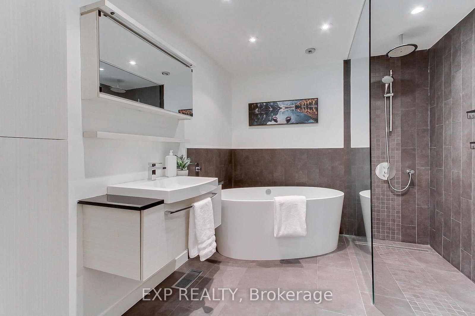 306 Sackville Street, Unit 4 thumbnail 13