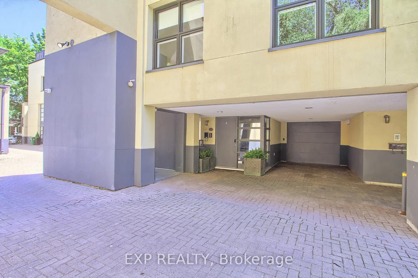 306 Sackville Street, Unit 4 thumbnail 2
