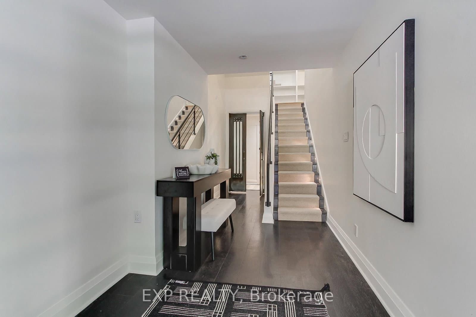 306 Sackville Street, Unit 4 thumbnail 4