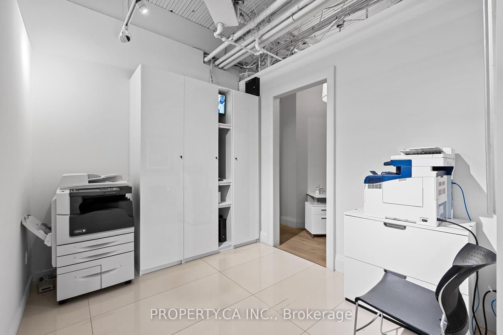 320 Davenport Road, Unit Unit 105 thumbnail 10