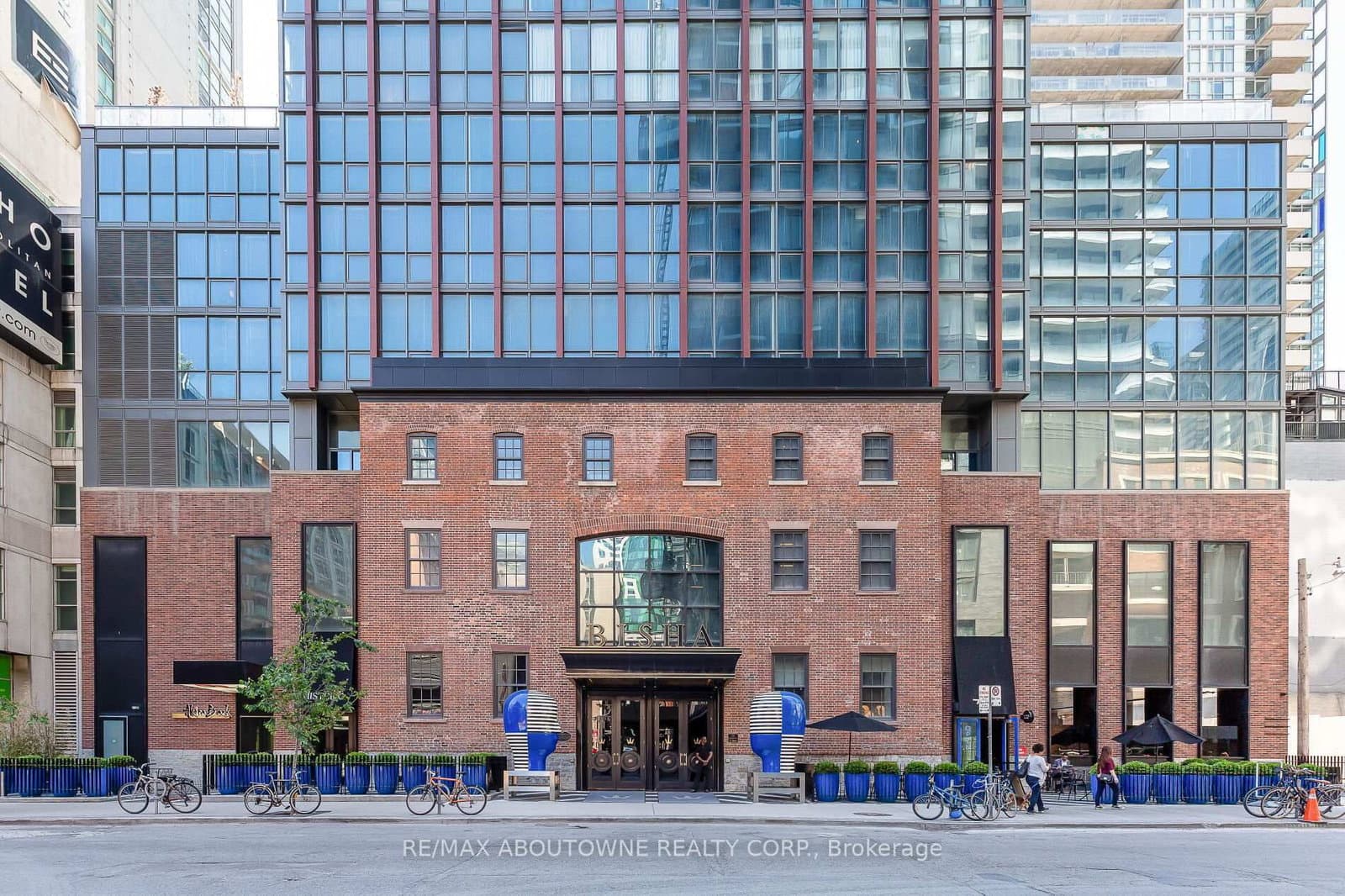 88 Blue Jays Way, Unit 2301 thumbnail 39