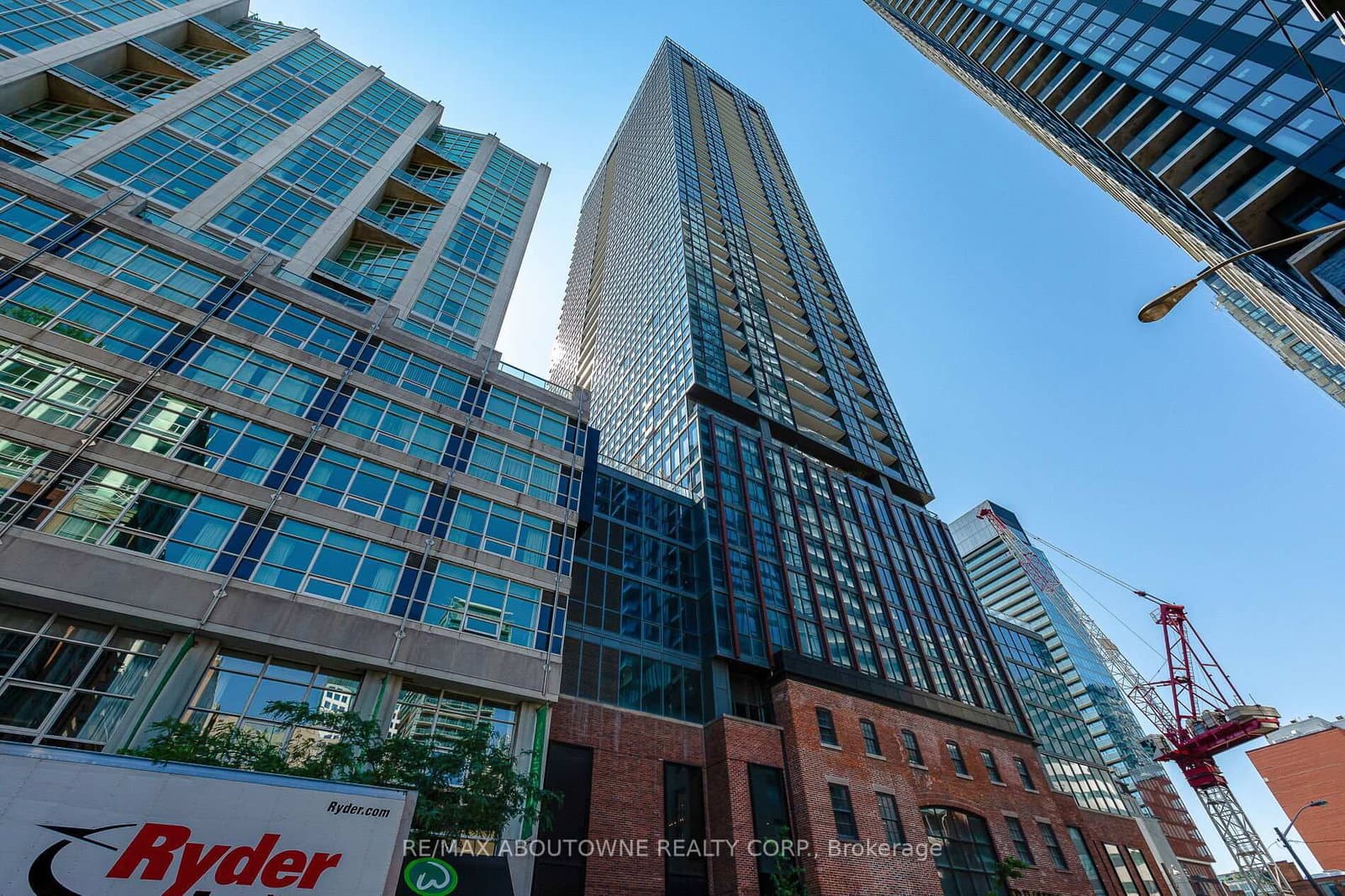 88 Blue Jays Way, Unit 2301 thumbnail 40