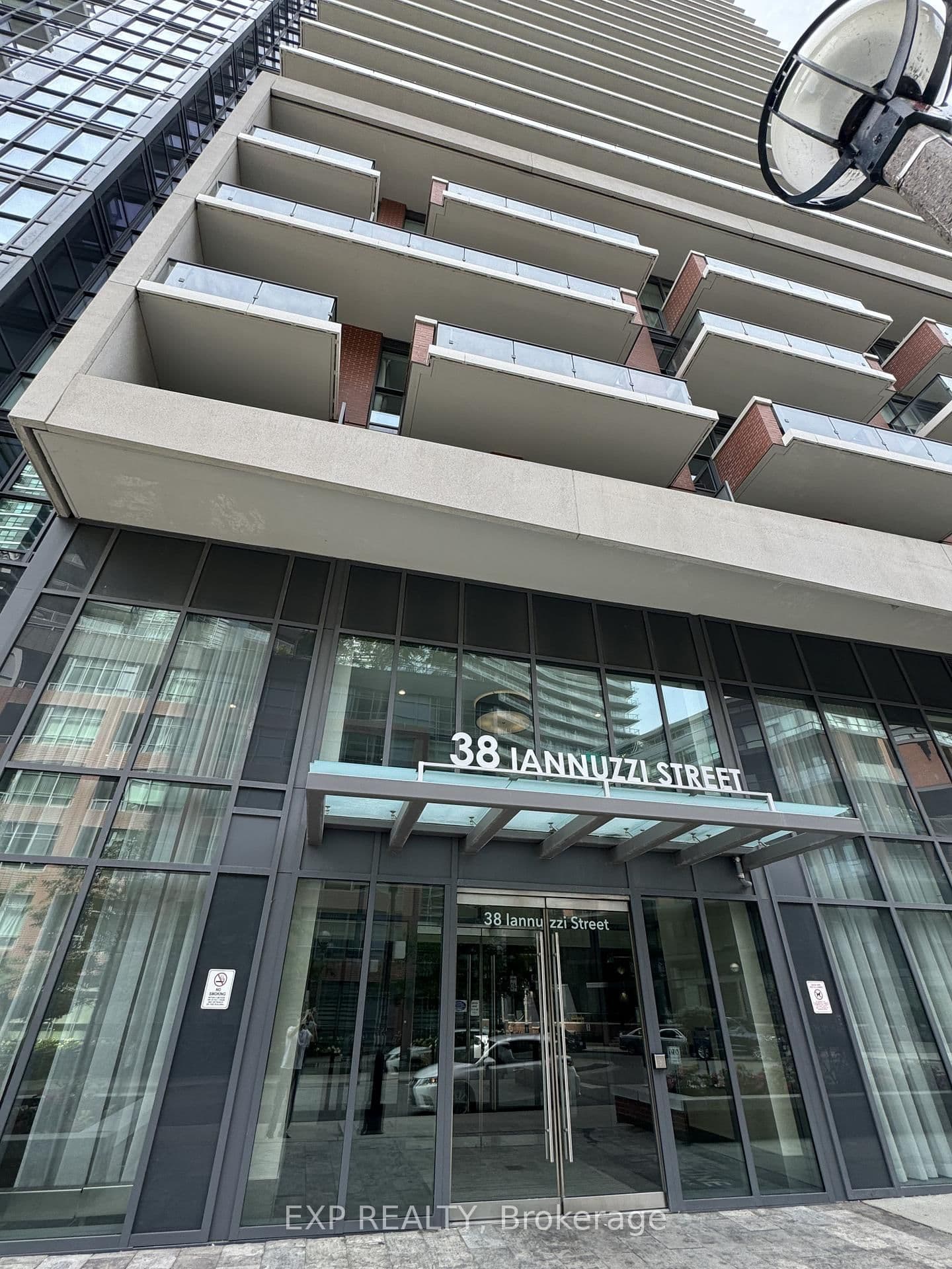 38 Iannuzzi Street, Unit 509 thumbnail 2