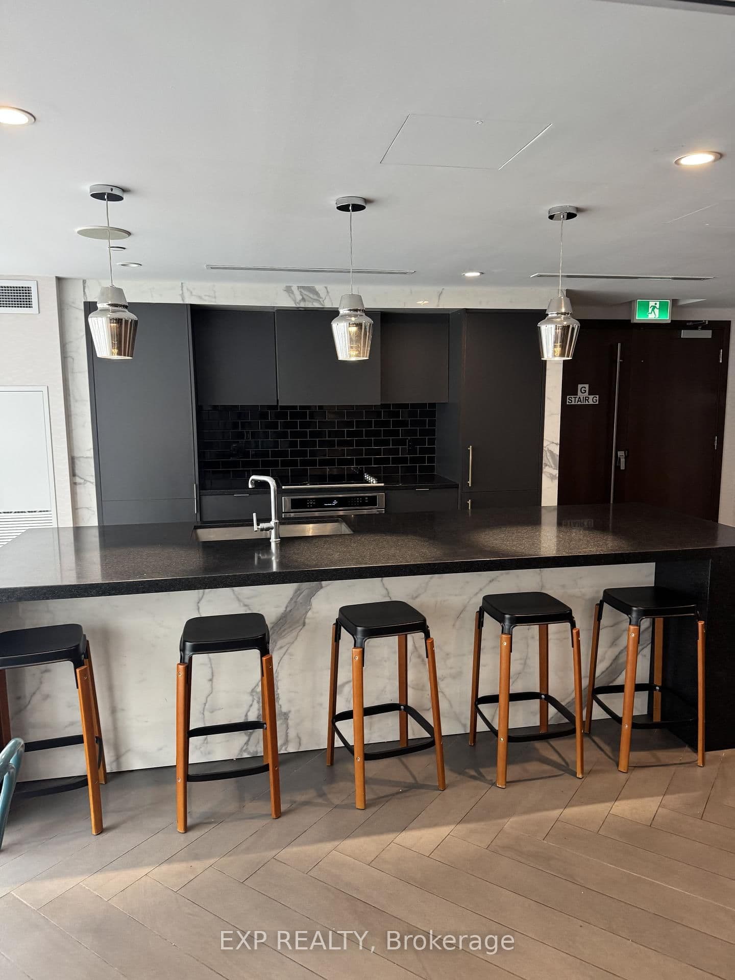 38 Iannuzzi Street, Unit 509 thumbnail 25