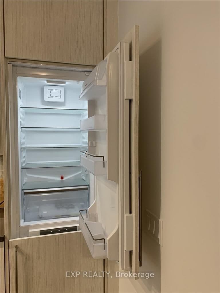 38 Iannuzzi Street, Unit 509 thumbnail 8