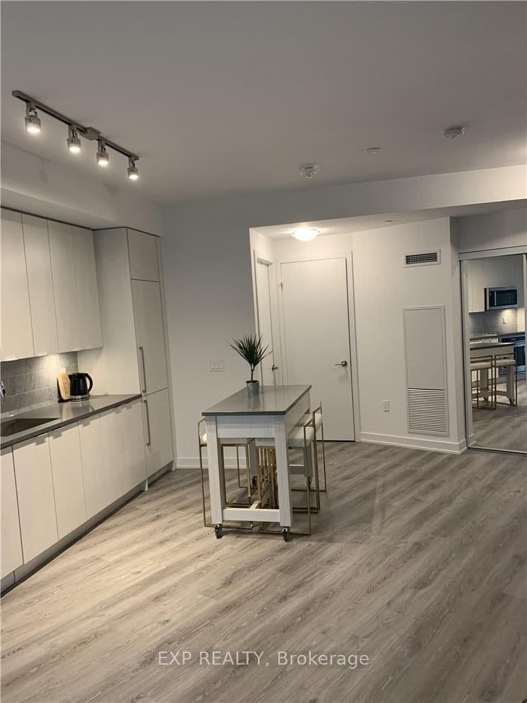 38 Iannuzzi Street, Unit 509 thumbnail 9