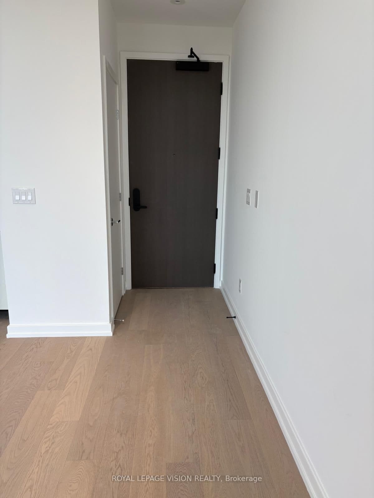1315 Bay st Street, Unit 3202 thumbnail 19