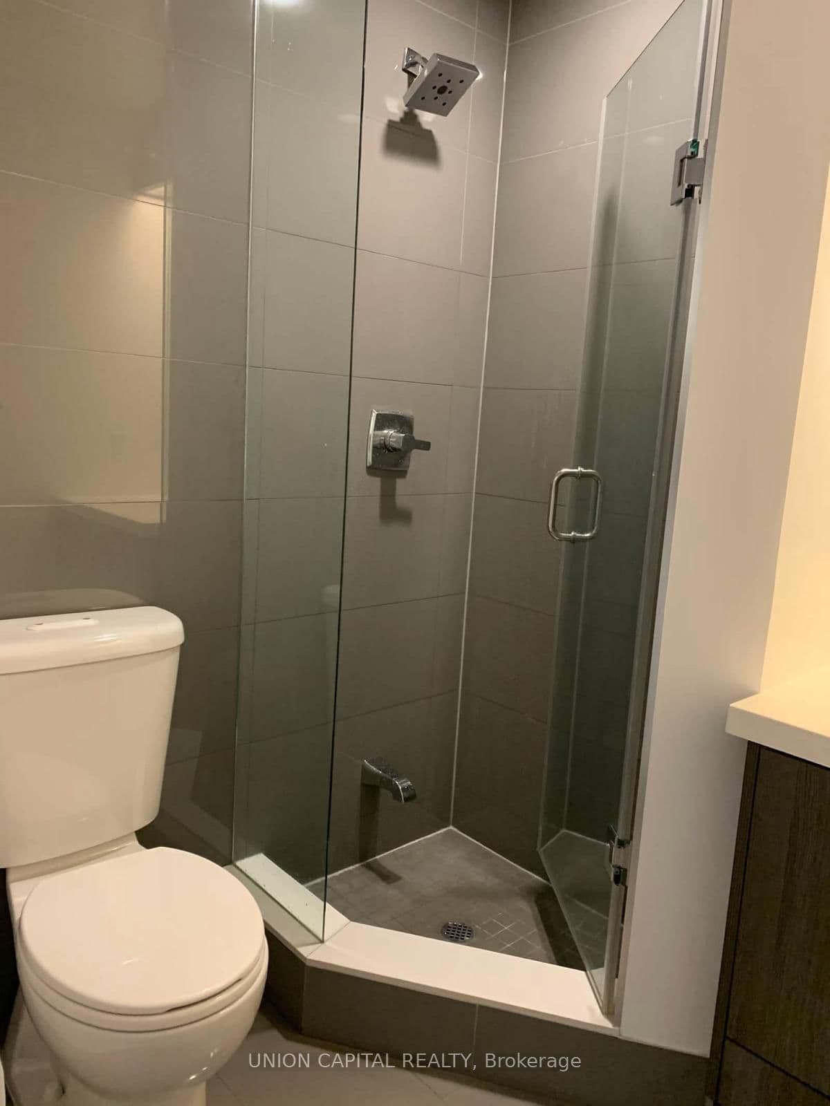 101 Erskine Avenue, Unit 906 thumbnail 10