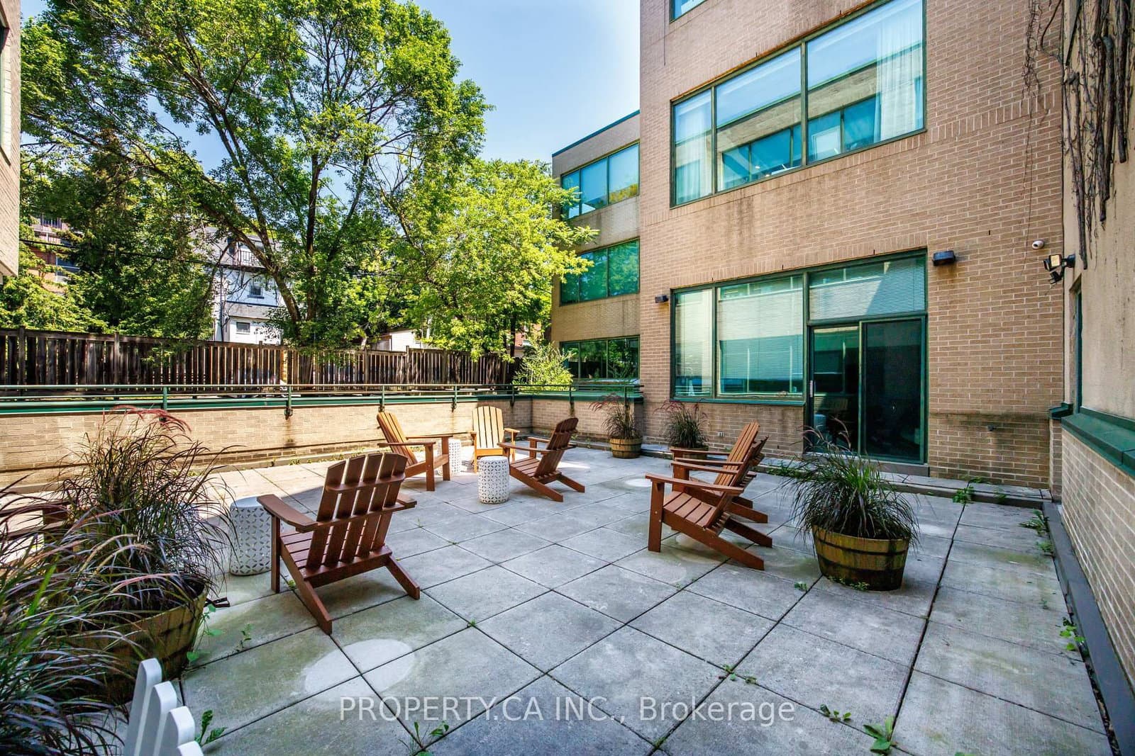 160 Pears Avenue, Unit 300 thumbnail 4