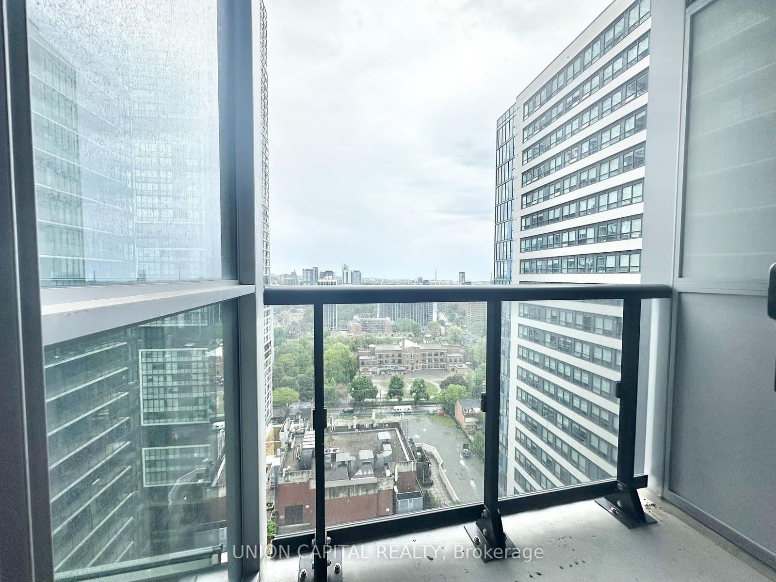 77 Mutual Street, Unit 2410 thumbnail 14