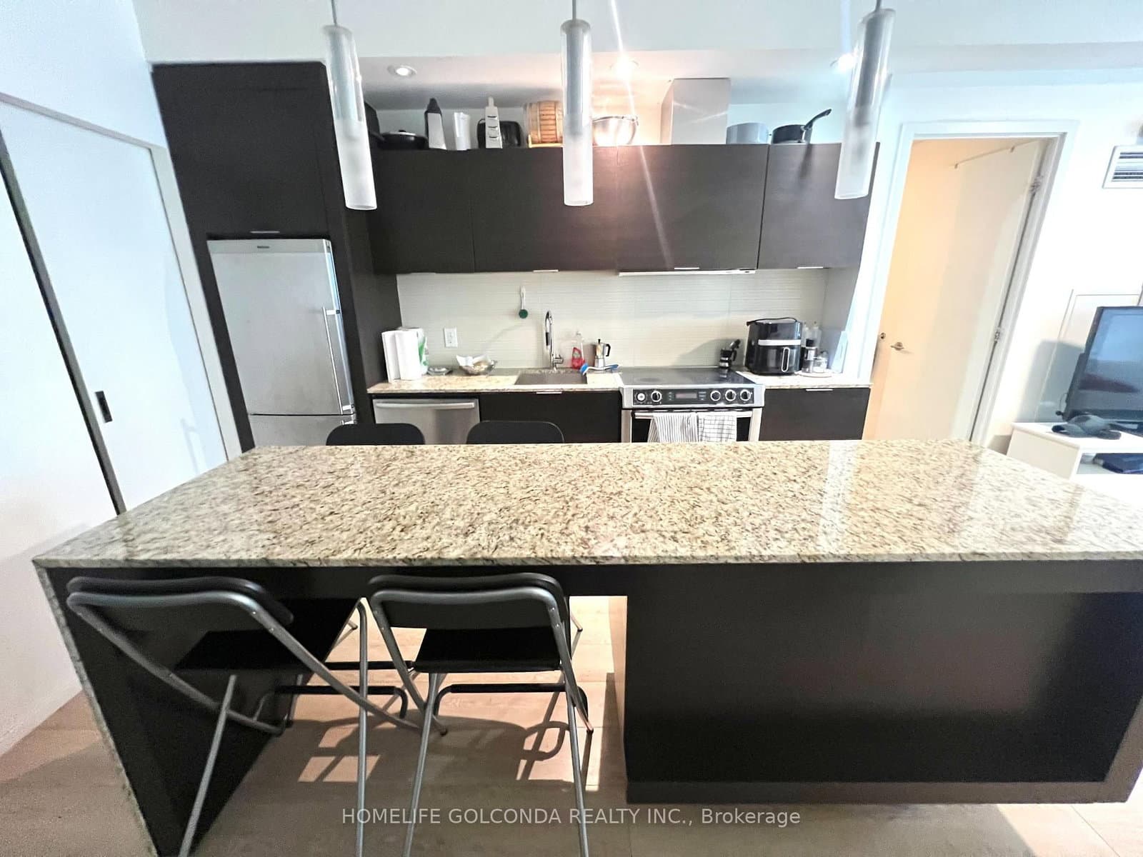 8 Charlotte Street, Unit 511 thumbnail 3