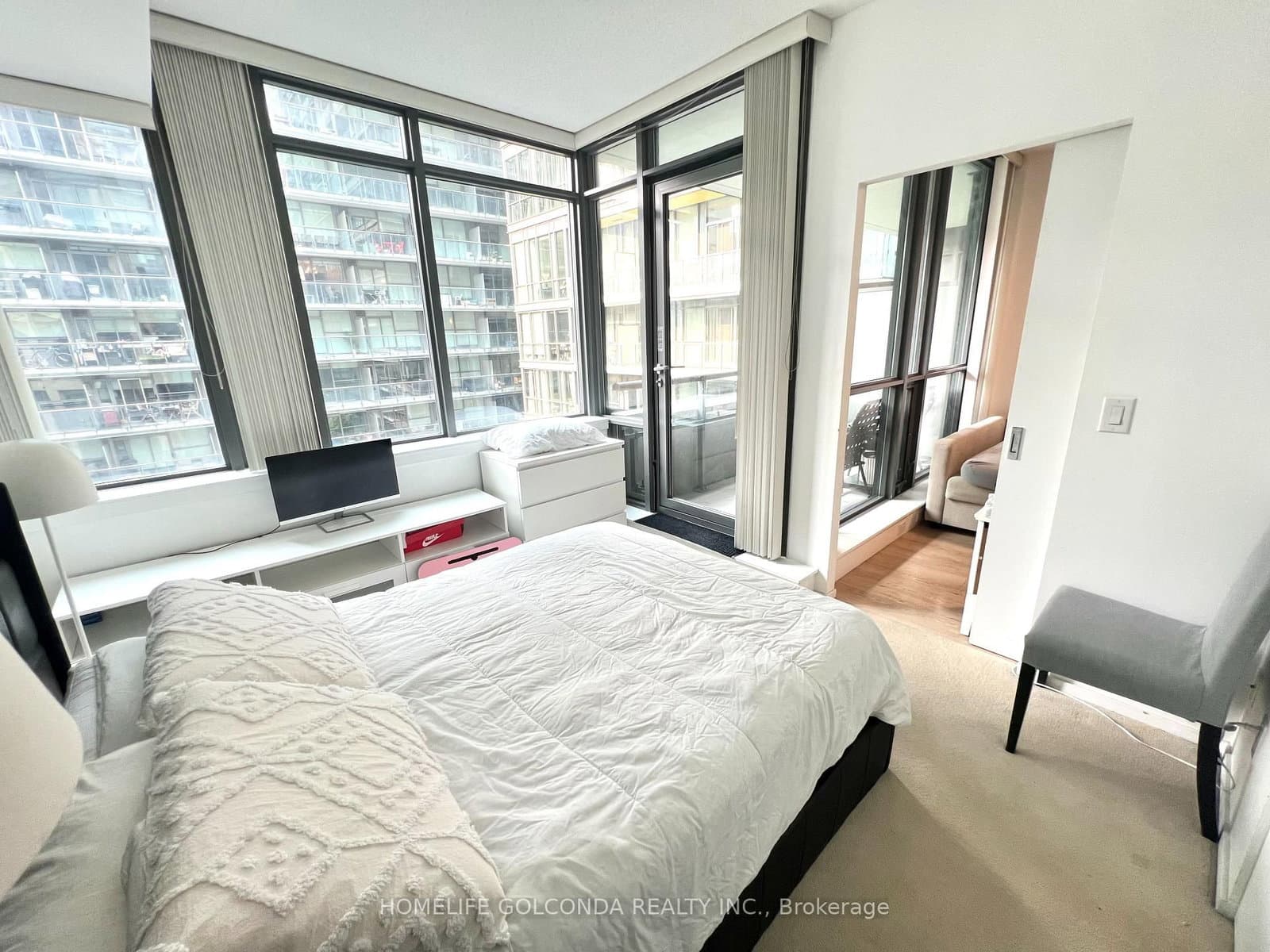8 Charlotte Street, Unit 511 thumbnail 7