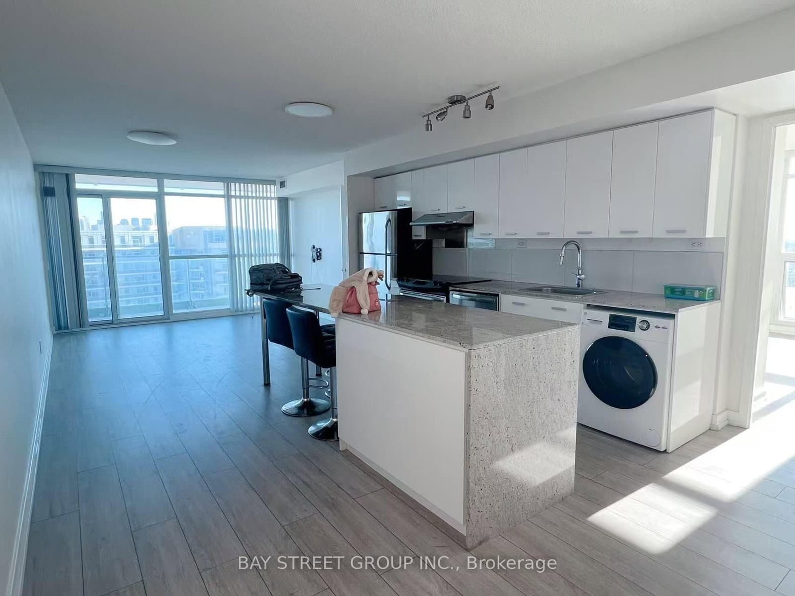 33 Singer Court, Unit 1111 thumbnail 7