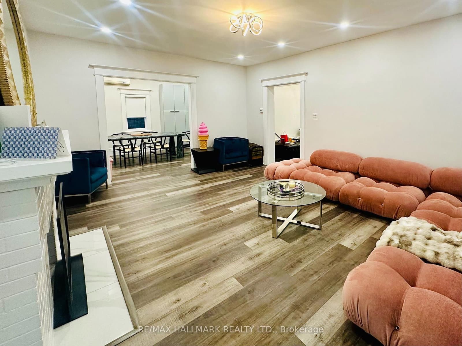 193 Heath Street W, Unit Main thumbnail 2