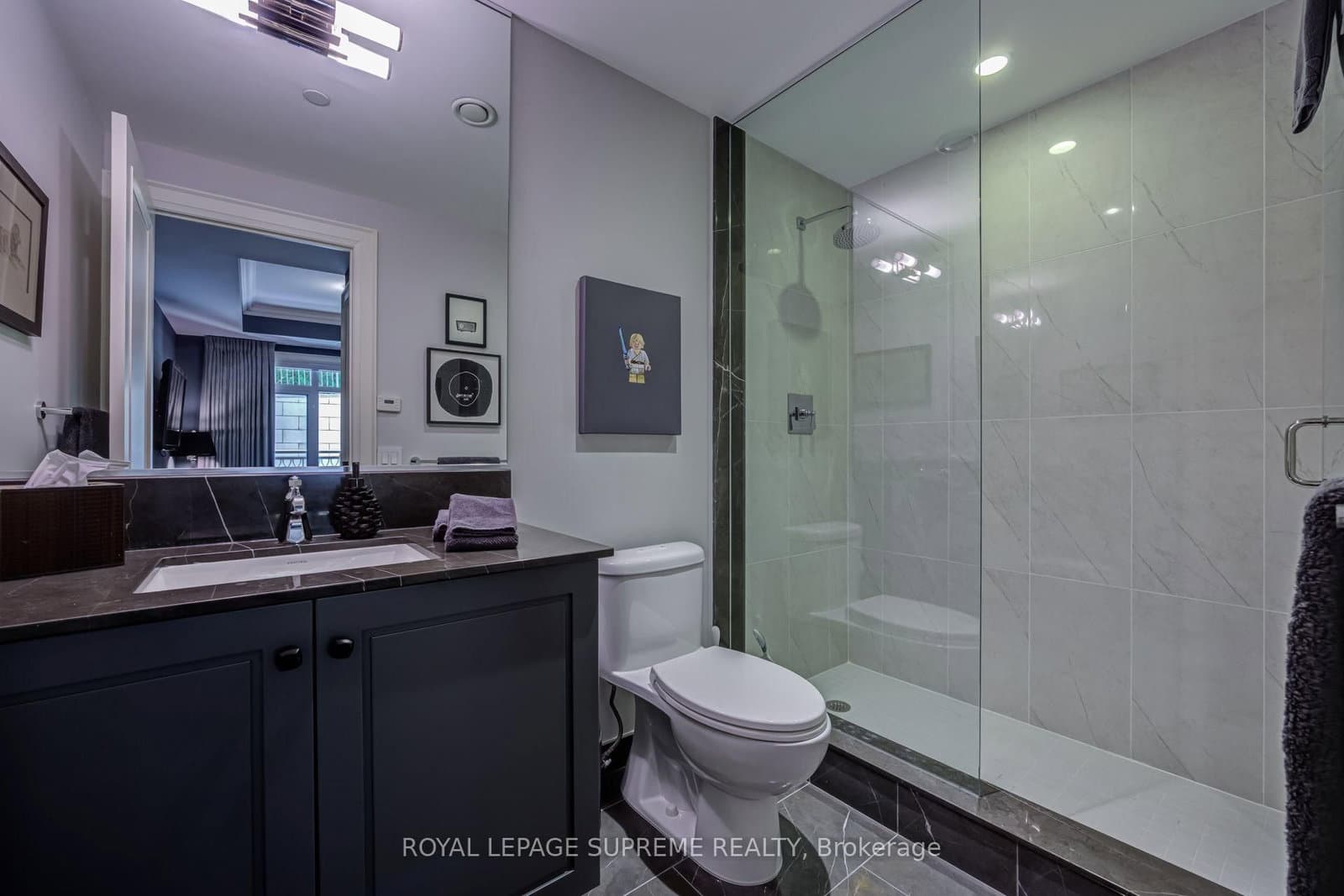 1900 Bayview Avenue, Unit 227 thumbnail 33