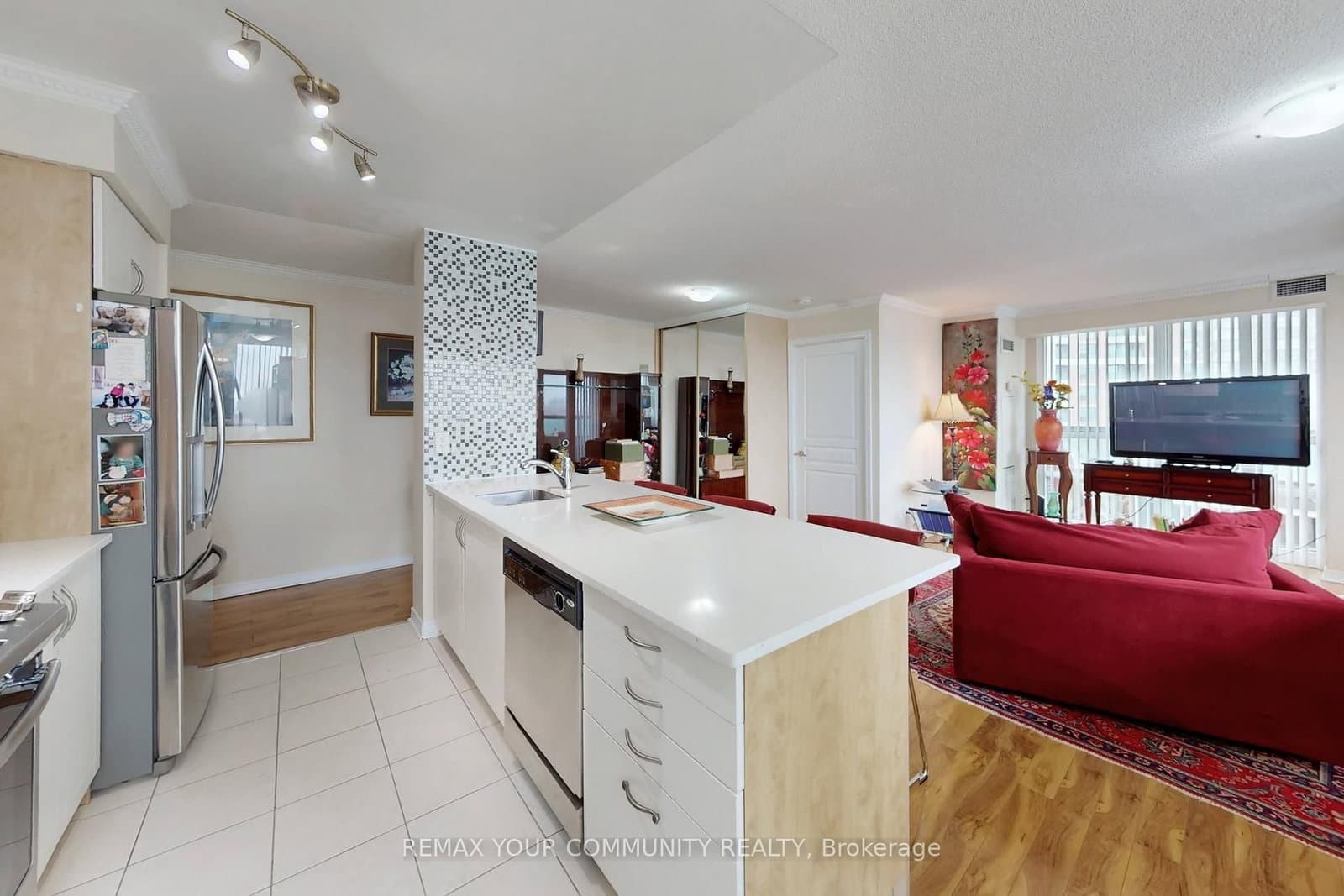 503 Beecroft Road, Unit 607 thumbnail 13