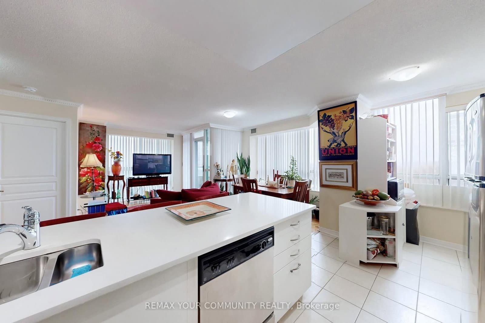 503 Beecroft Road, Unit 607 thumbnail 17