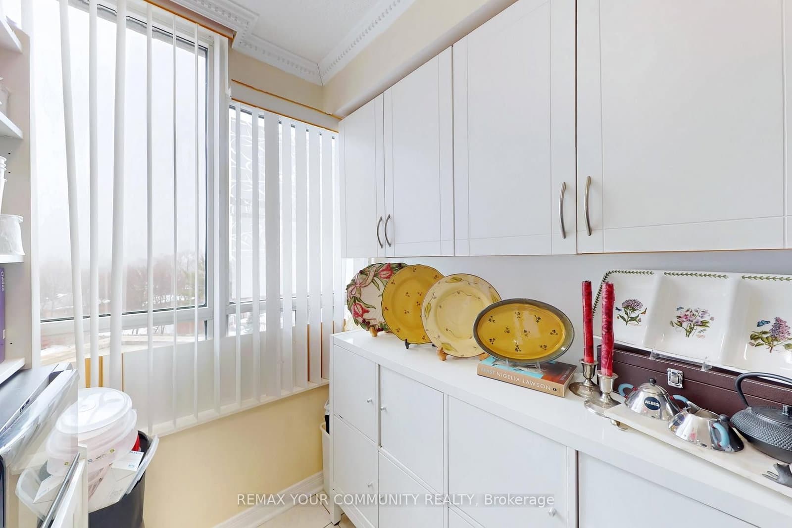 503 Beecroft Road, Unit 607 thumbnail 18