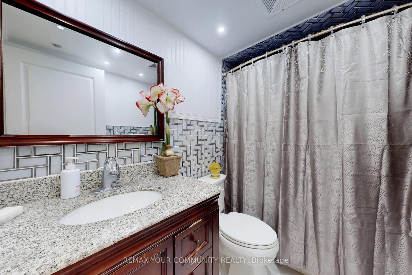 503 Beecroft Road, Unit 607 thumbnail 30