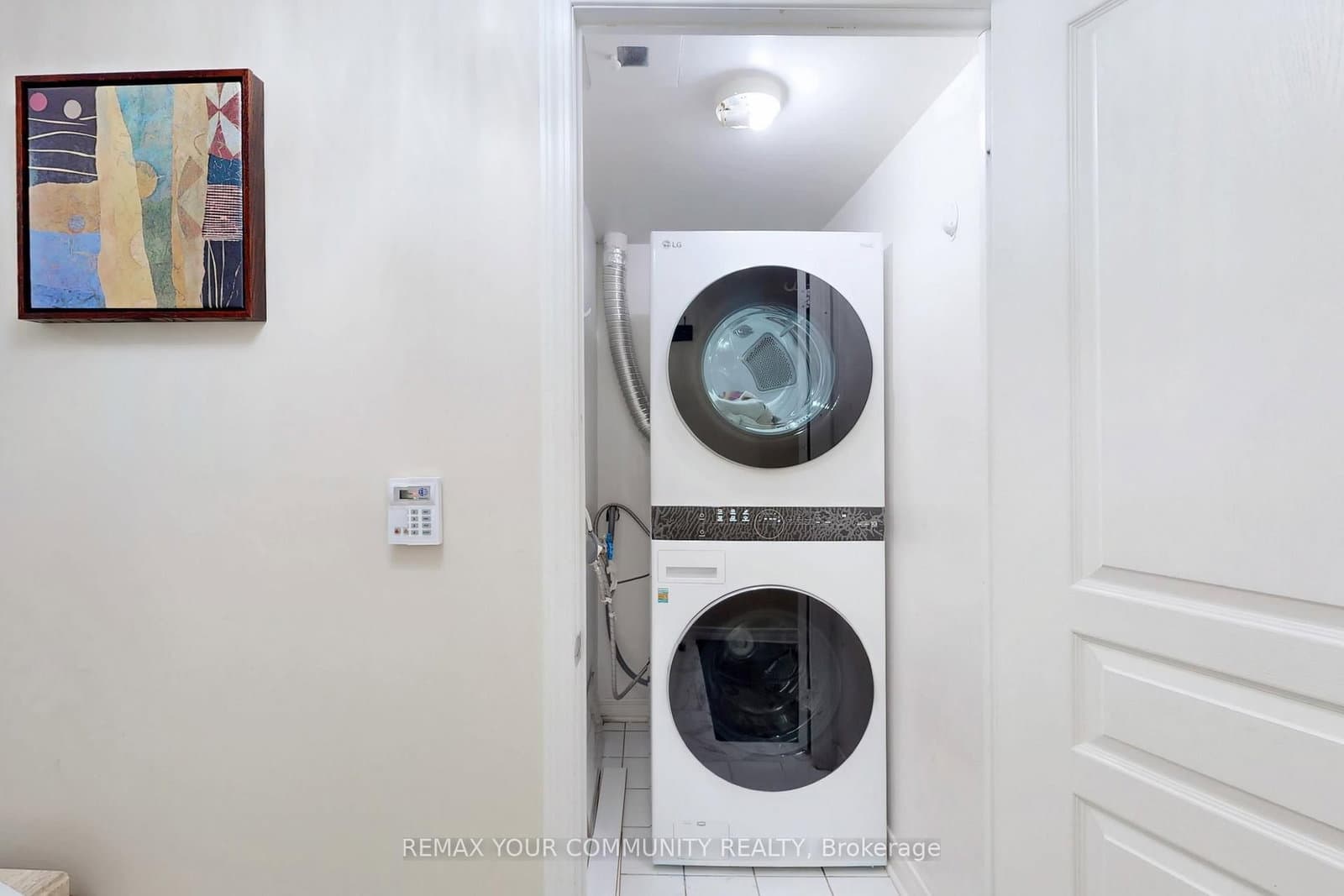 503 Beecroft Road, Unit 607 thumbnail 31