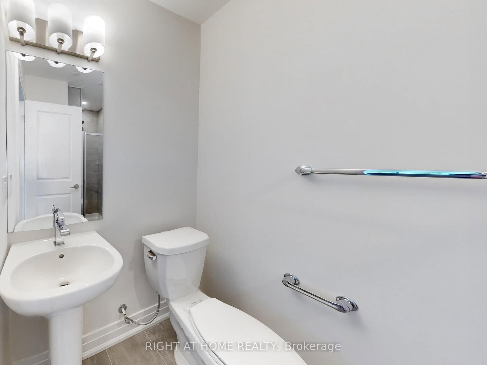 851 Sheppard Avenue W, Unit 30 thumbnail 15