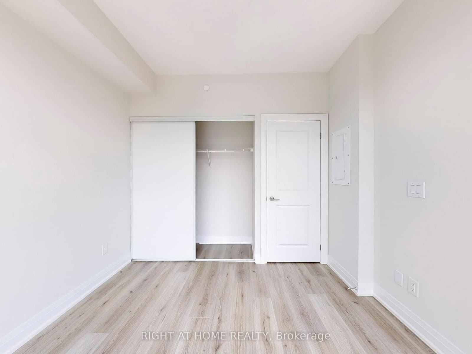 851 Sheppard Avenue W, Unit 30 thumbnail 22