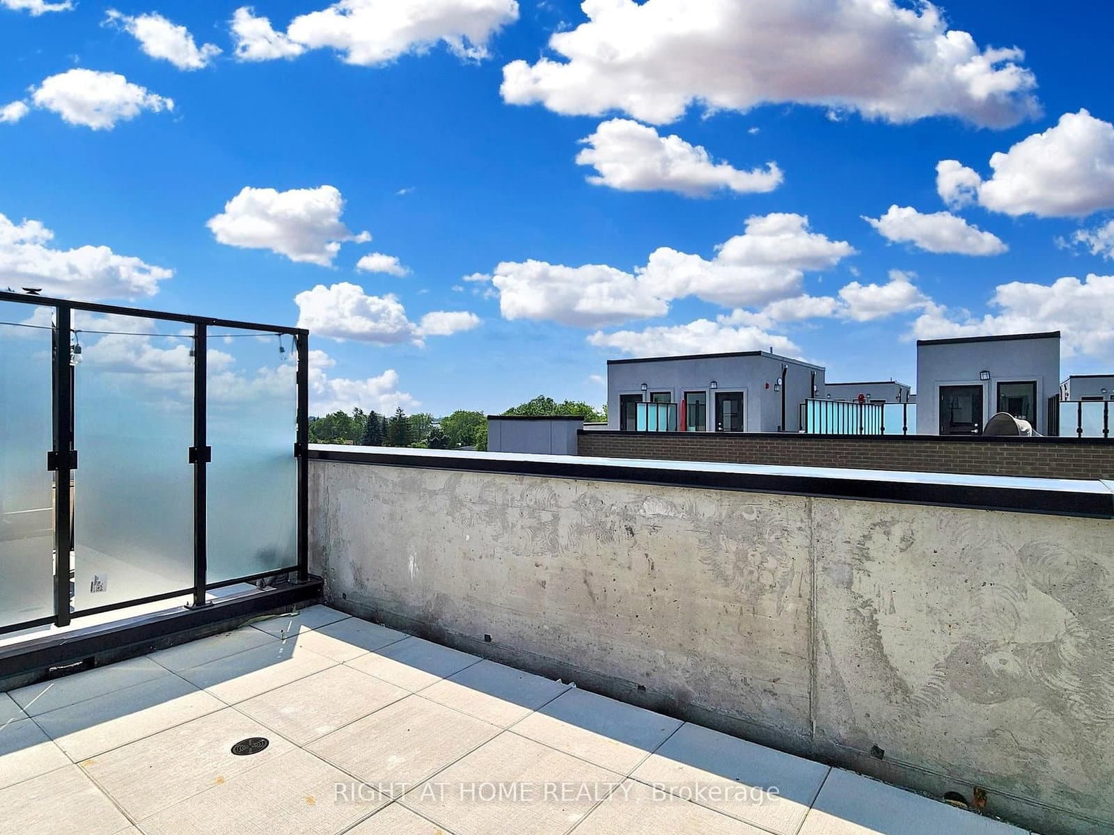 851 Sheppard Avenue W, Unit 30 thumbnail 28