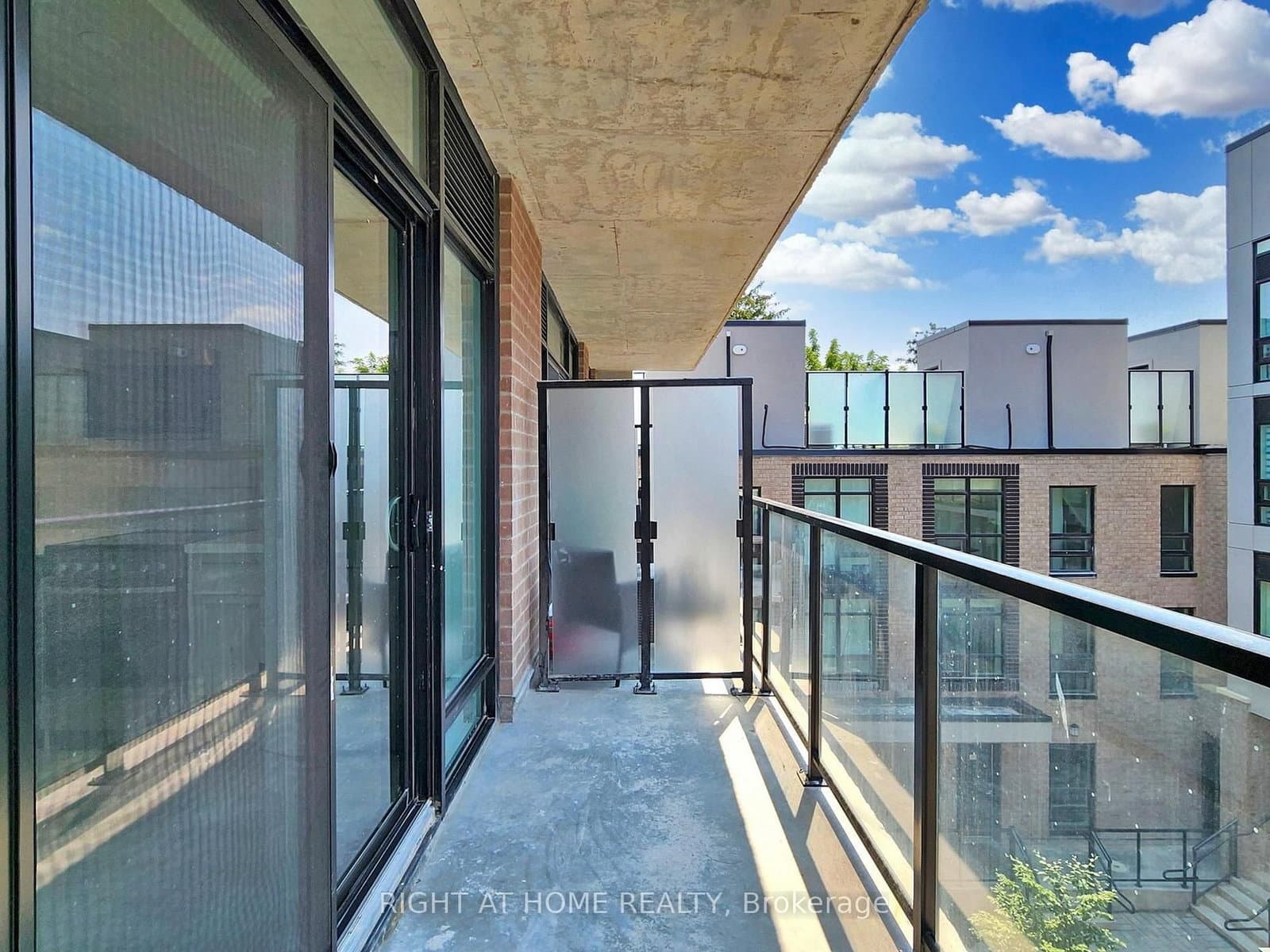 851 Sheppard Avenue W, Unit 30 thumbnail 31