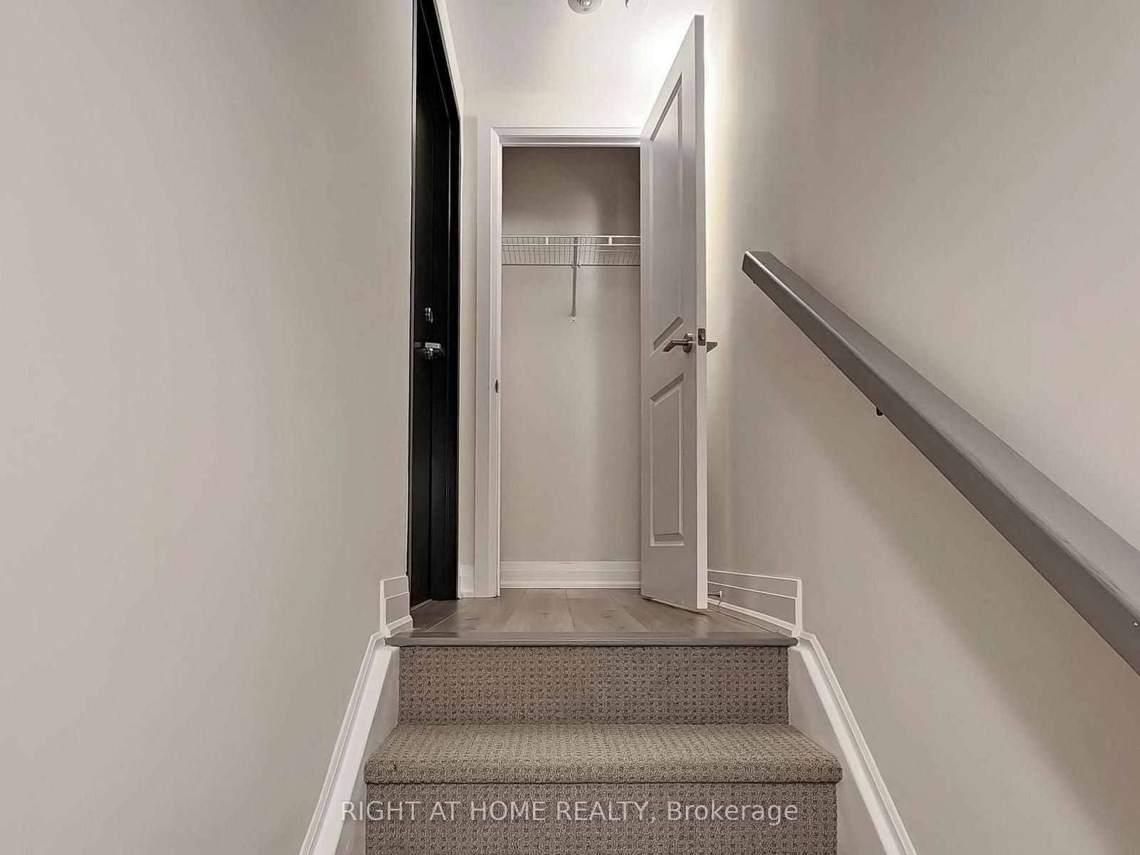 851 Sheppard Avenue W, Unit 30 thumbnail 4