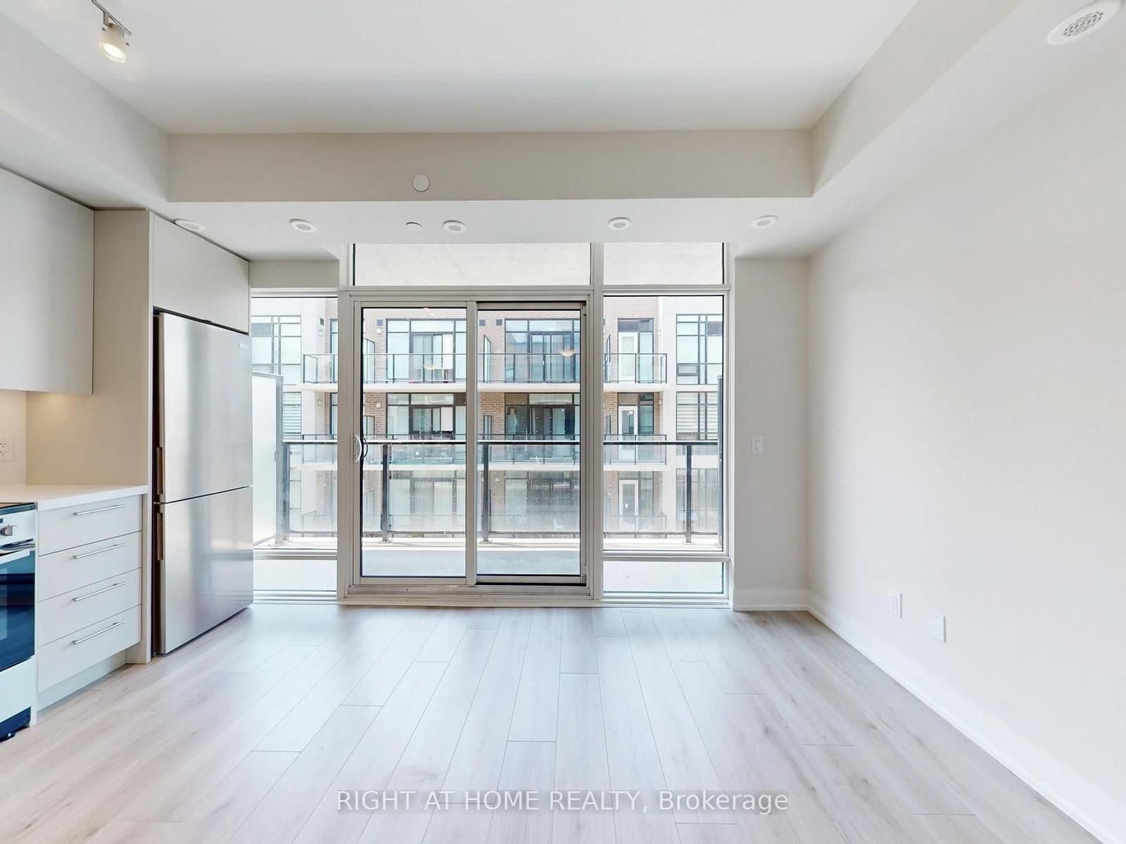 851 Sheppard Avenue W, Unit 30 thumbnail 7