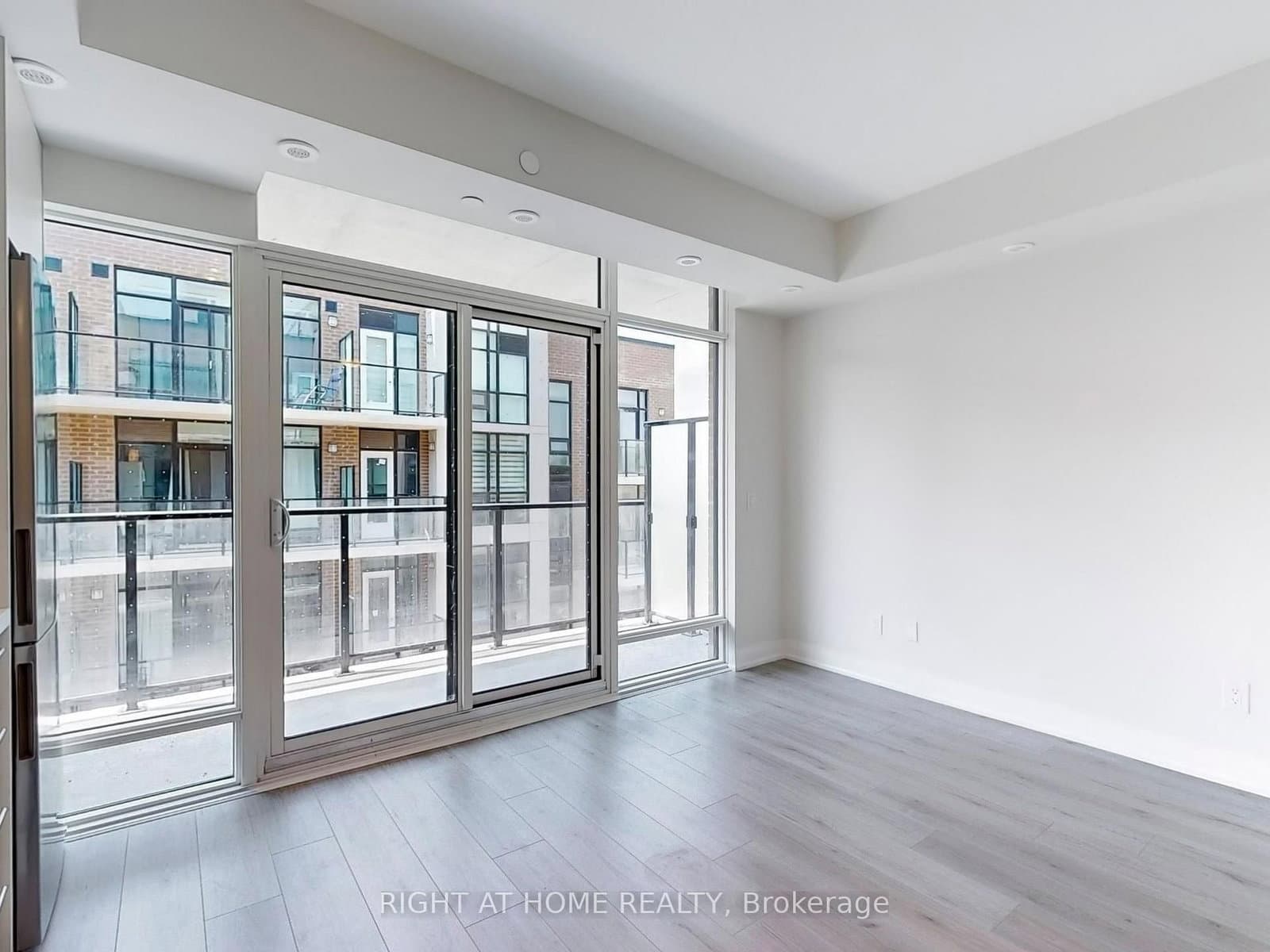 851 Sheppard Avenue W, Unit 30 thumbnail 8
