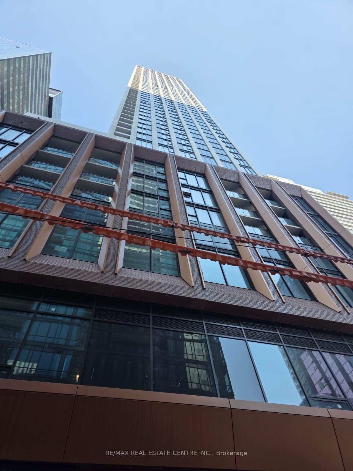 400 King Street W, Unit 901 - Image 1