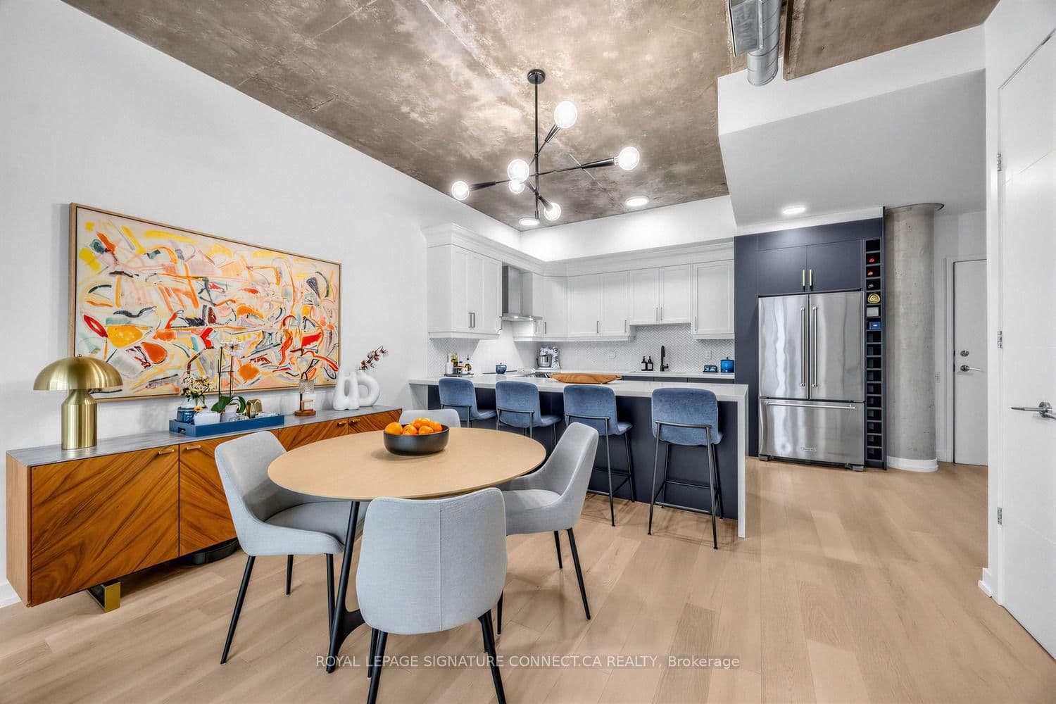 66 Portland Street, Unit PH806 thumbnail 11