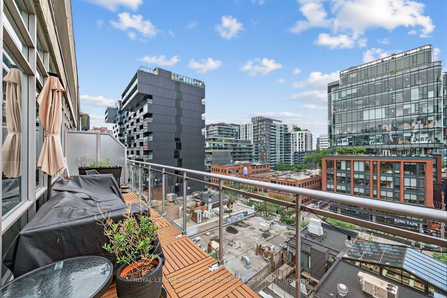 66 Portland Street, Unit PH806 thumbnail 22