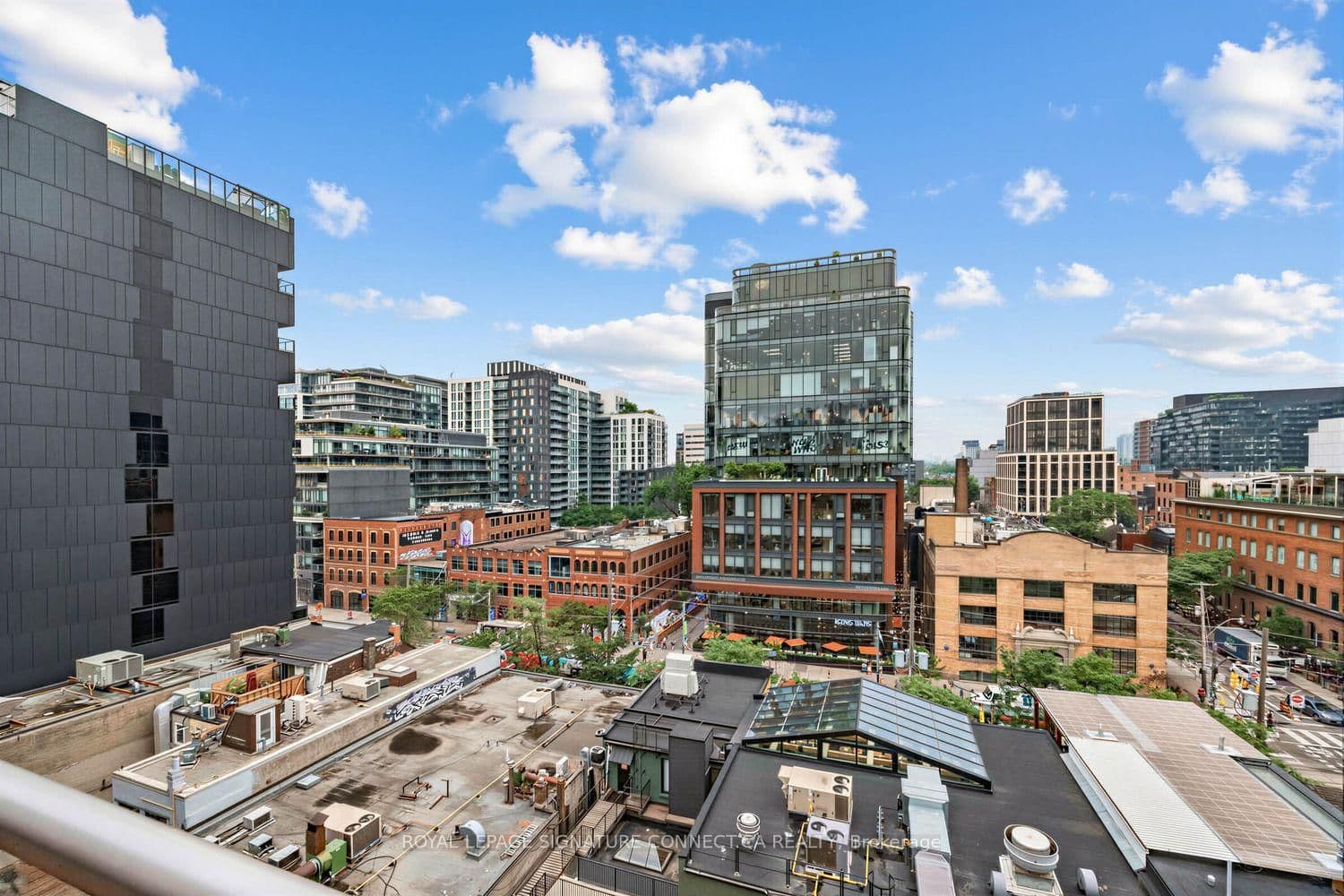 66 Portland Street, Unit PH806 thumbnail 24