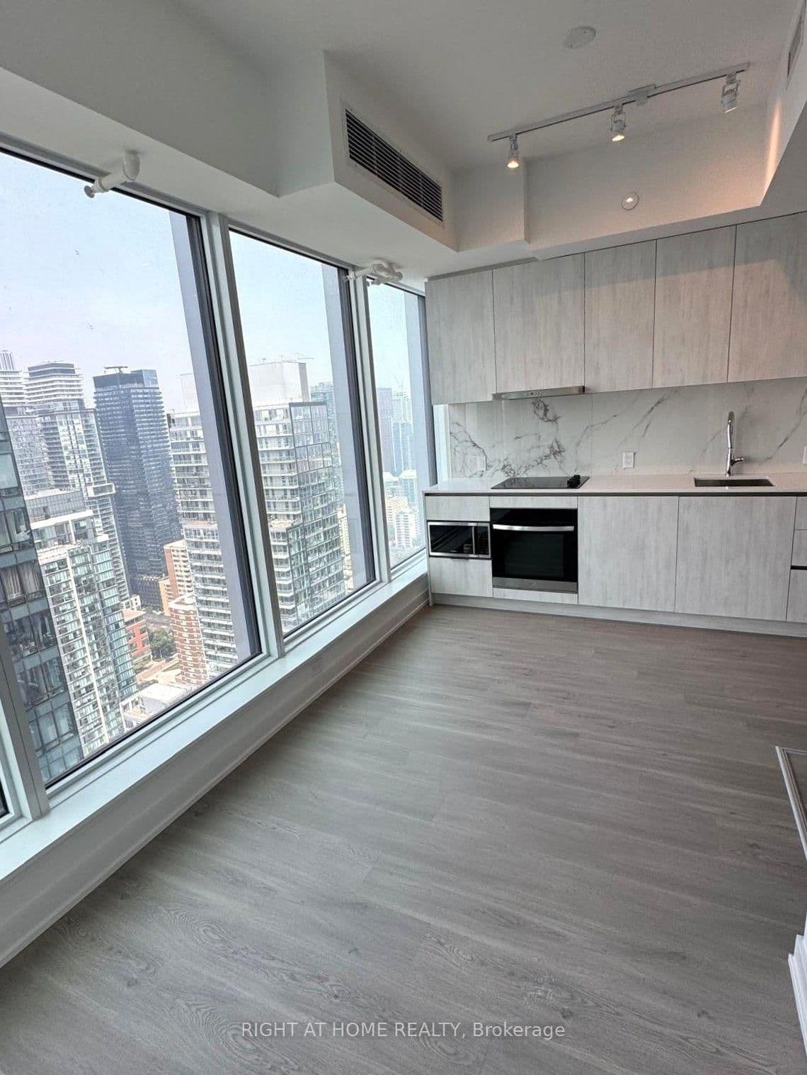 8 Wellesley Street W, Unit 5205 thumbnail 8