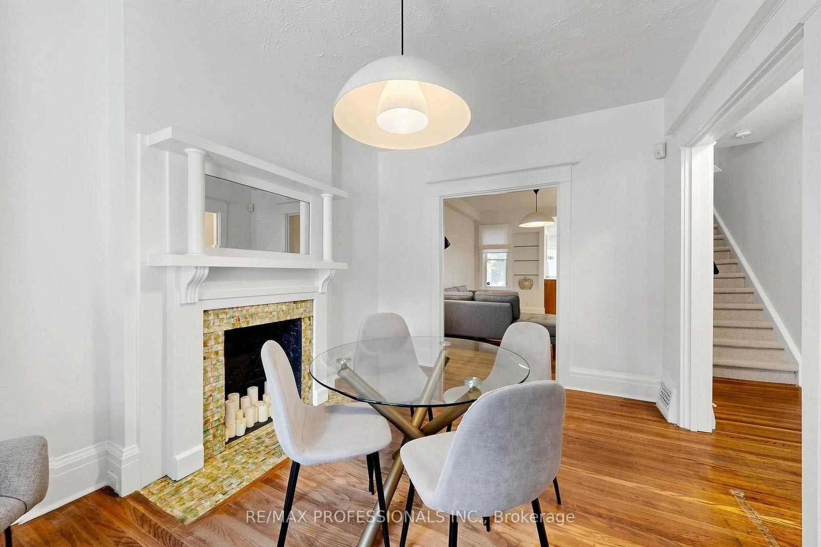 368 Howland Avenue thumbnail 17