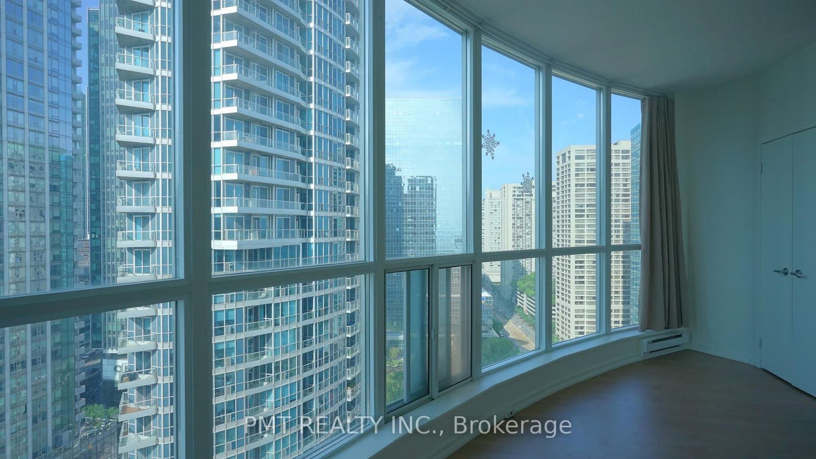 208 Queens Quay W, Unit 2401 thumbnail 13