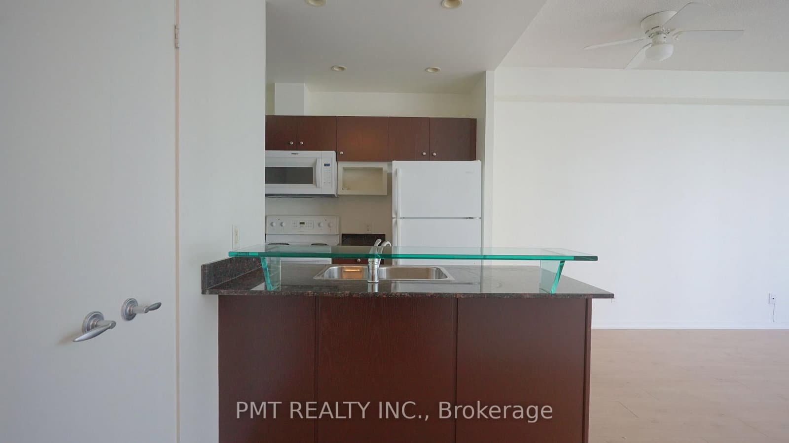 208 Queens Quay W, Unit 2401 thumbnail 3
