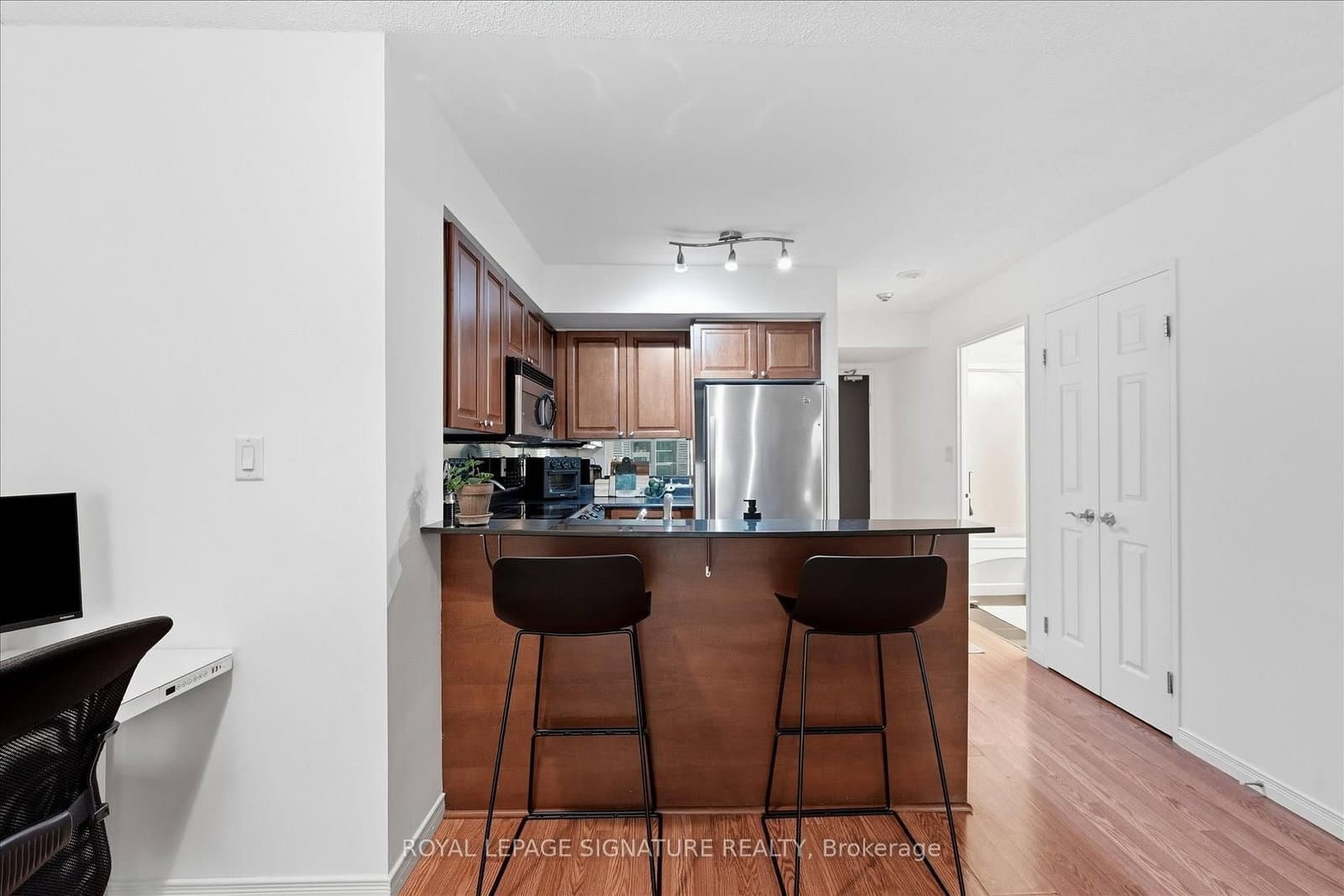 230 King Street E, Unit 1223 thumbnail 11