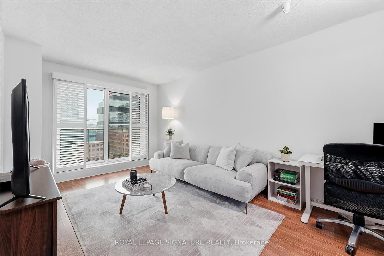 230 King Street E, Unit 1223 thumbnail 14