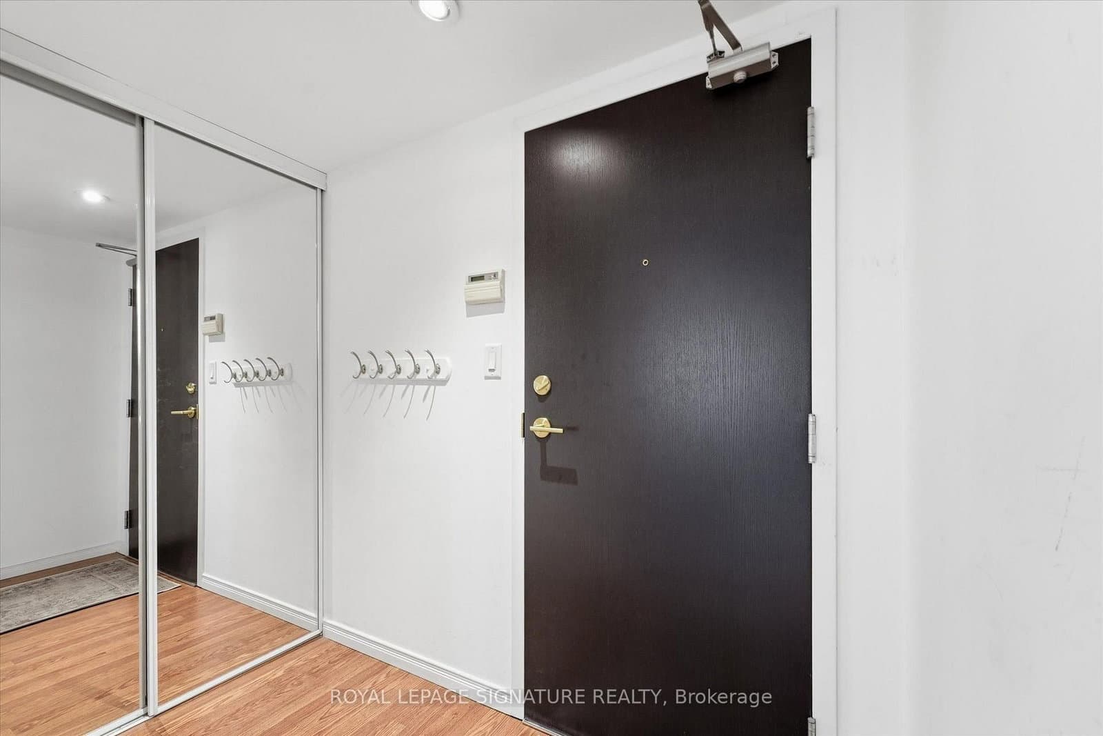230 King Street E, Unit 1223 thumbnail 5