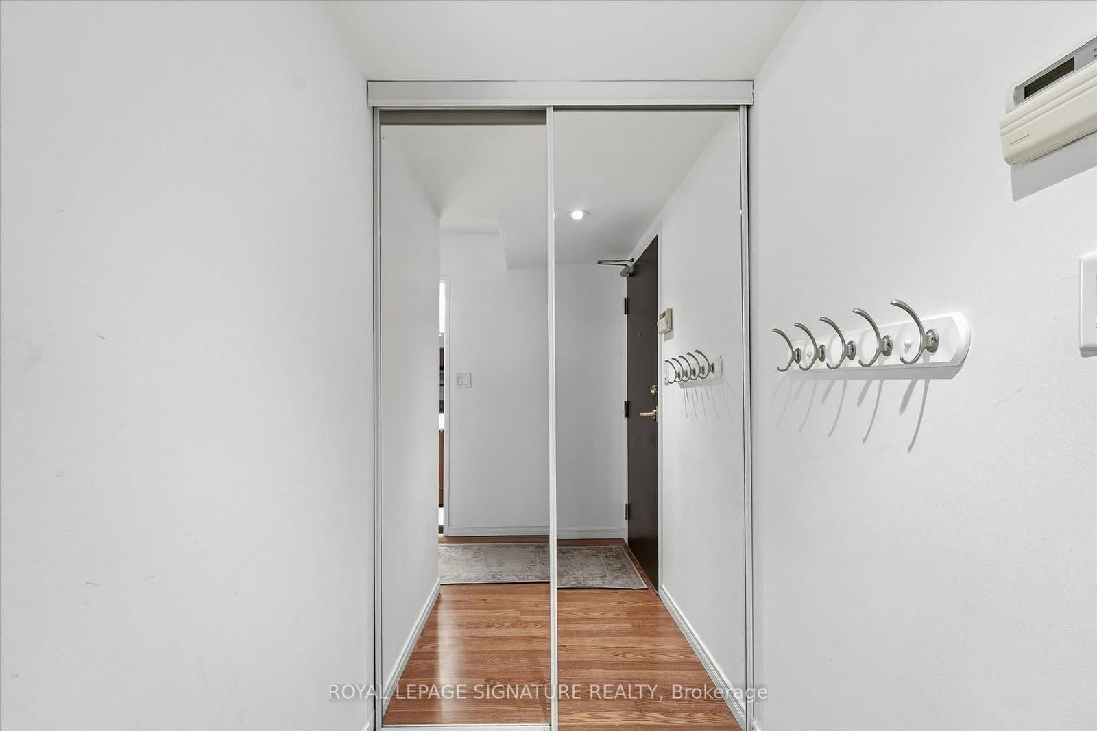 230 King Street E, Unit 1223 thumbnail 6