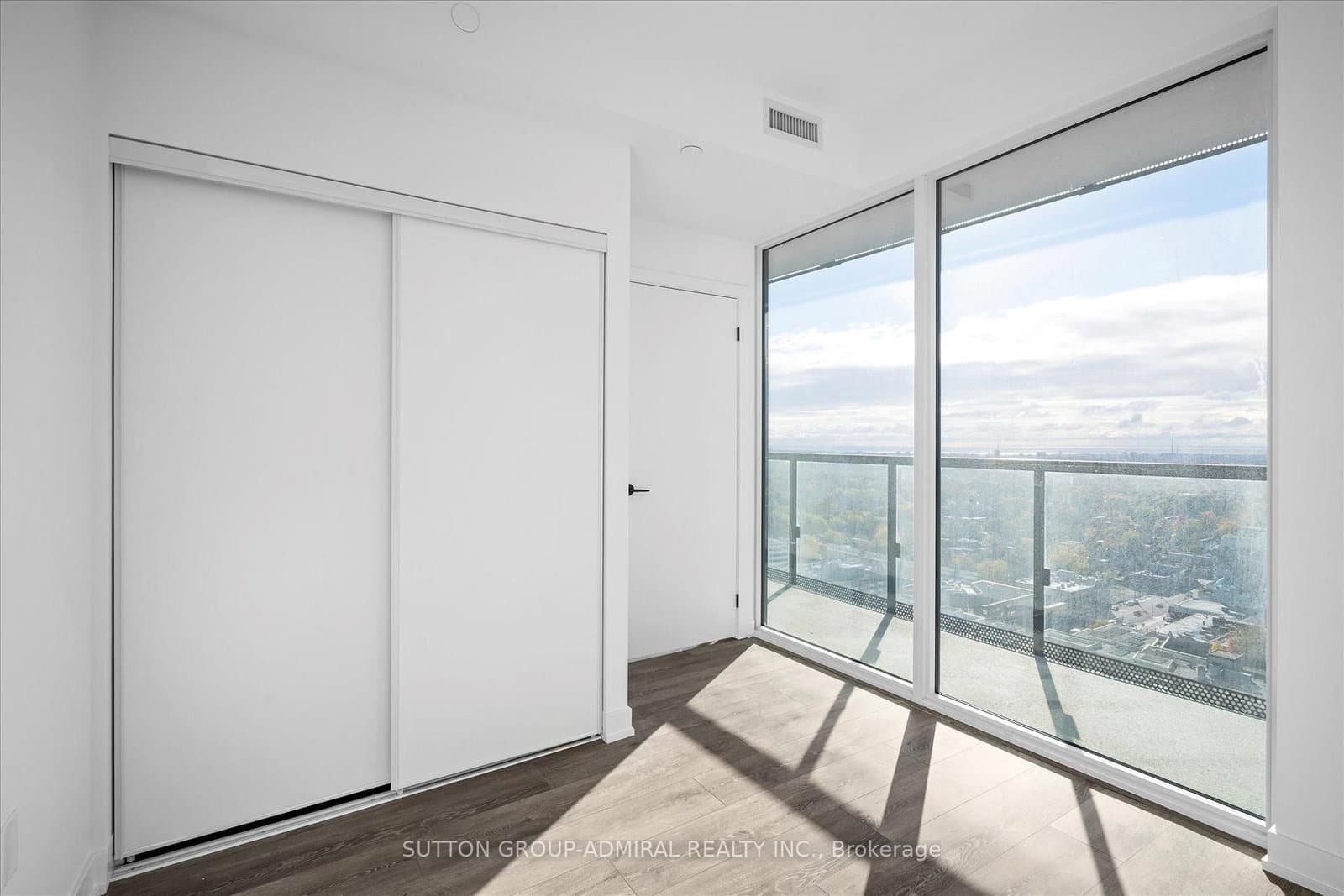 127 Broadway Avenue, Unit 2902 thumbnail 13