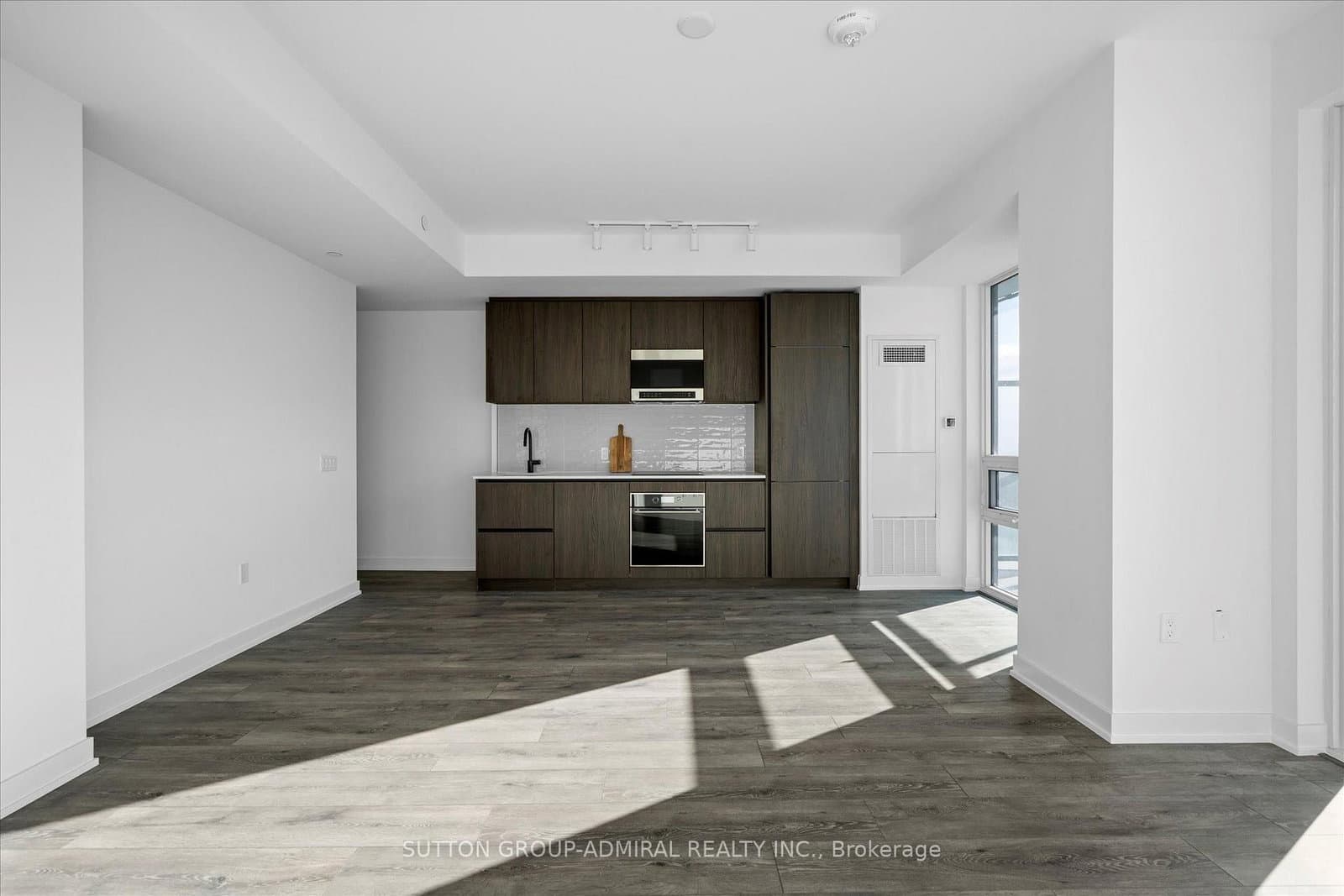 127 Broadway Avenue, Unit 2902 thumbnail 2