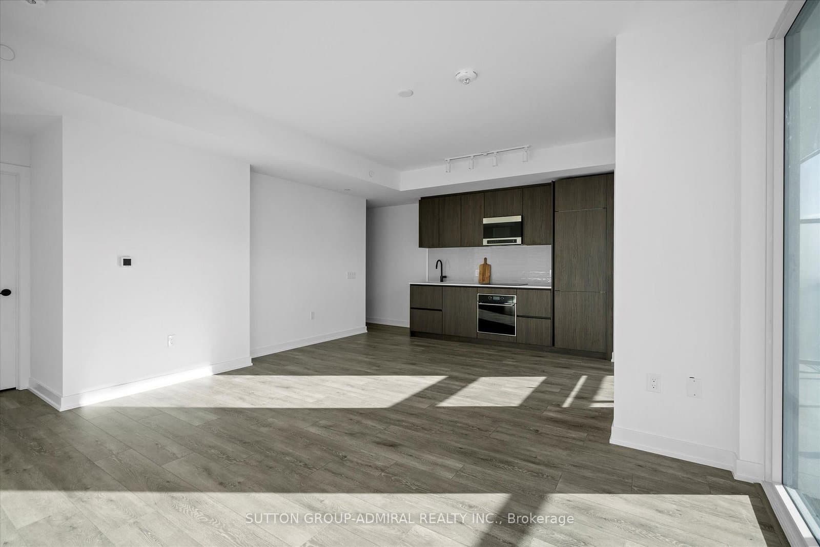 127 Broadway Avenue, Unit 2902 thumbnail 3