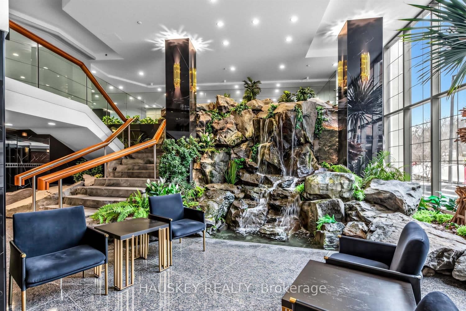 3800 Yonge Street, Unit 402 thumbnail 2