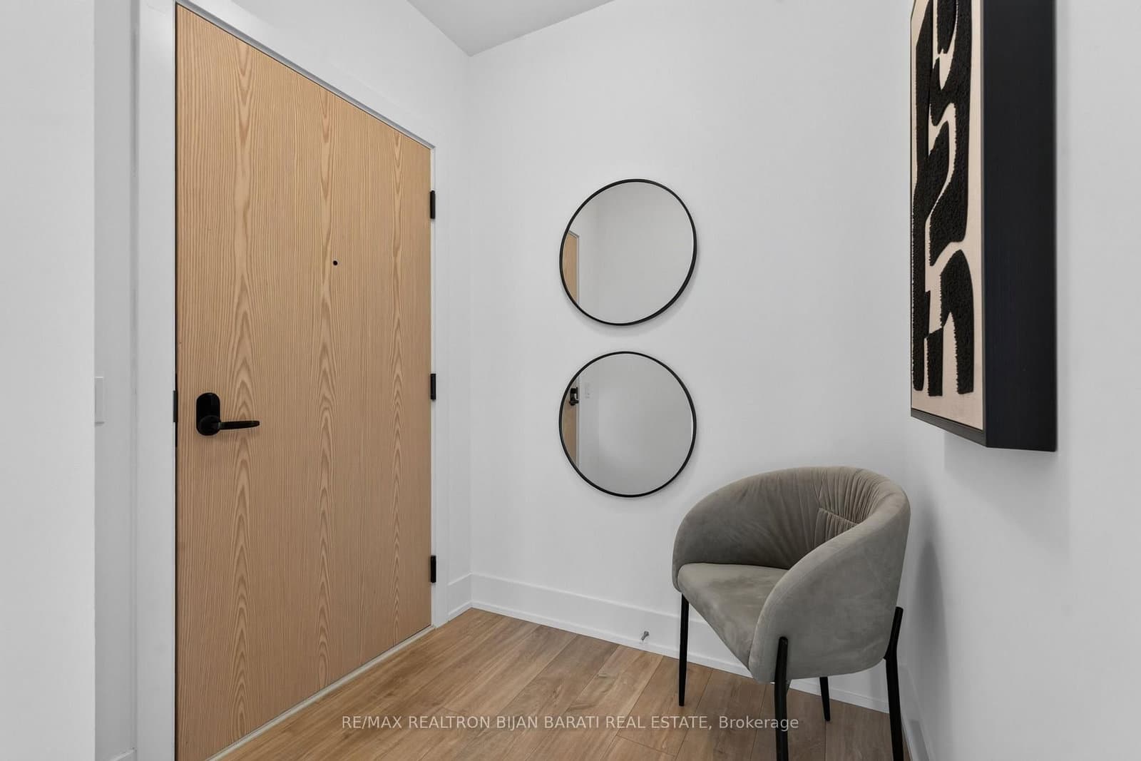 10 INN ON THE PARK Drive, Unit 3104 thumbnail 3